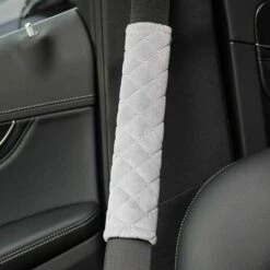 ILOVEMILAN Lot De Deux Coussins De Ceinture De Sécurité De Voiture Doux Pour Tous Les Propriétaires De Voiture Pour Une Conduite Plus Confortable (gris) -Cage, caisse et transport pour chien Soldes 63860357 4